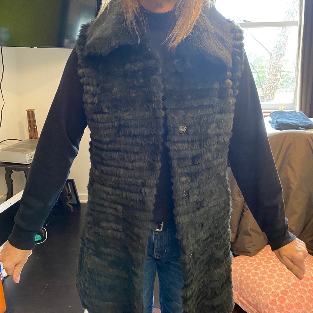 Michaela Fur Rabbit Vest - Picture 5 of 7